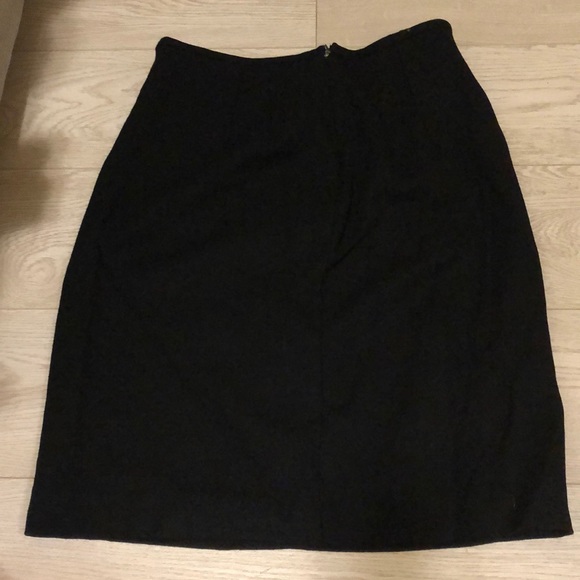100% wool skirt made in Canada high quality luxury - Picture 4 of 5